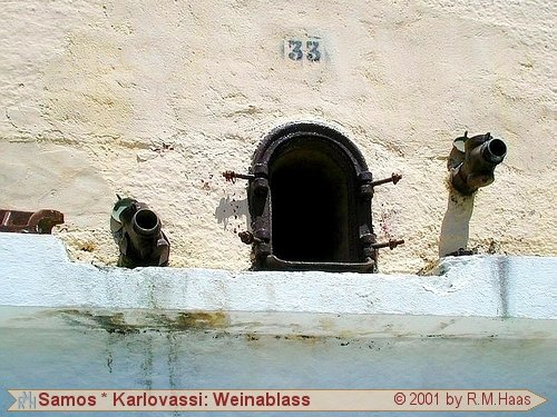 Weinablass an der Kellerei